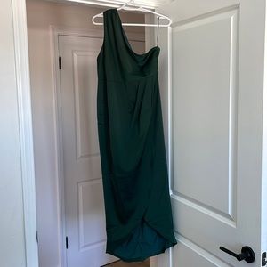 Showpo Size US 12, emerald one shoulder midi dress